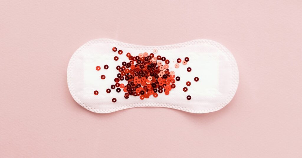 Quando procurar um ginecologista? Depois da primeira menstruação.